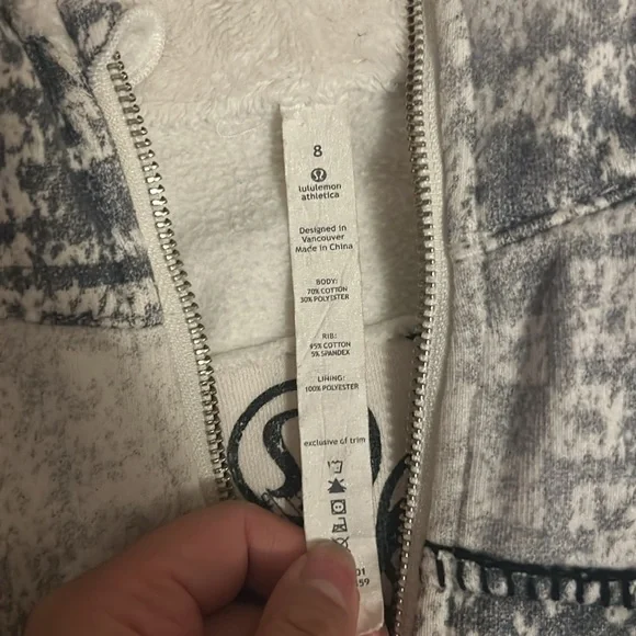 LULULEMON LIMITED EDITION HOODIE SZ 8 - Picture 3 of 8